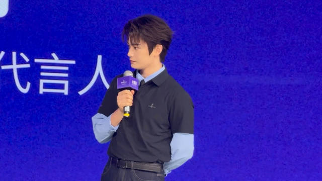 这个丁禹兮帅的一点也不简单！什么时候能原谅现偶啊 想看