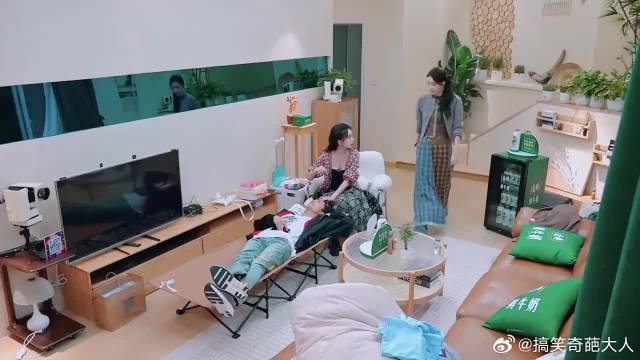 同是素颜，王玉雯孟子义谁是“白开水脸”，太明显