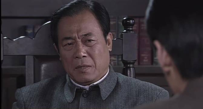 李涯职场悲剧：不懂提携重于立功的权力法则