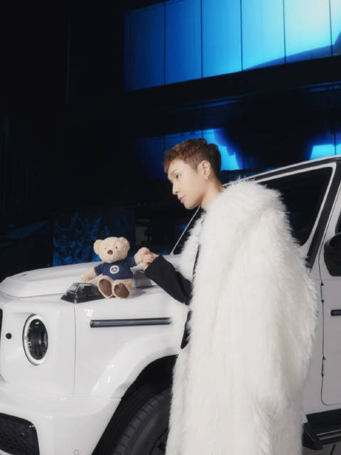 张艺兴坚持歌手身份持续学习超越自我