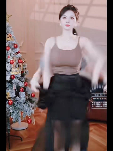 姐妹换衣速度堪比F1进站团队配合默契