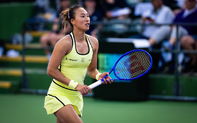 郑钦文在迈阿密赛击败斯蒂文斯后，世界排名发生了怎样的变化？