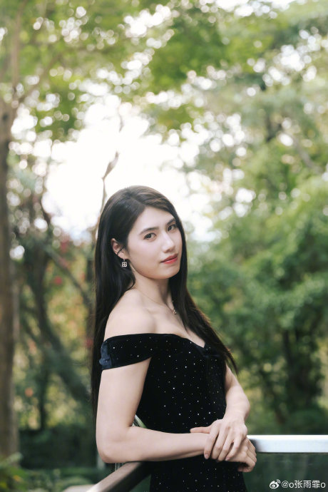 张雨霏对自己目前的状态和训练进度有何评价？