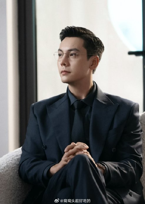 除了钟楚曦和向涵之，《爱情慢慢》中陈伟霆饰演的角色有何看点？