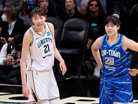 女篮2大中锋赚翻了？WNBA传来1大利好：李月汝韩旭要涨工资了？