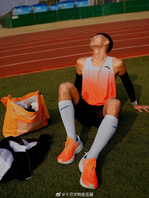 网友和赞助商安踏对唐钱婷此次表现有何评价？