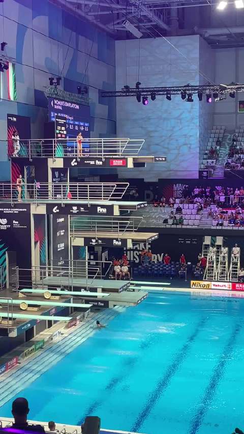 全红婵一出场全场欢呼，这压水花技术令老外直呼震惊