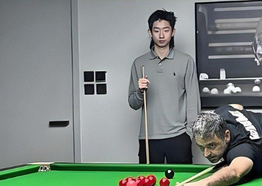 吴宜泽vs奥沙利文过往只1次交手22年落败 能以平常心出战吗?_新闻