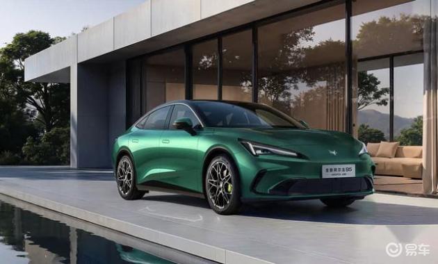 10万标配城区NOA智驾！全新阿尔法S5今上市，能卷倒同级吗