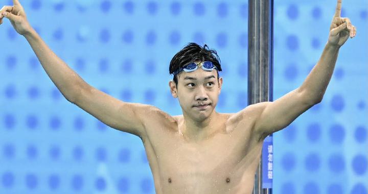 中国队掀起夺金风暴！19岁新星击败世界纪录保持者，获外界盛赞