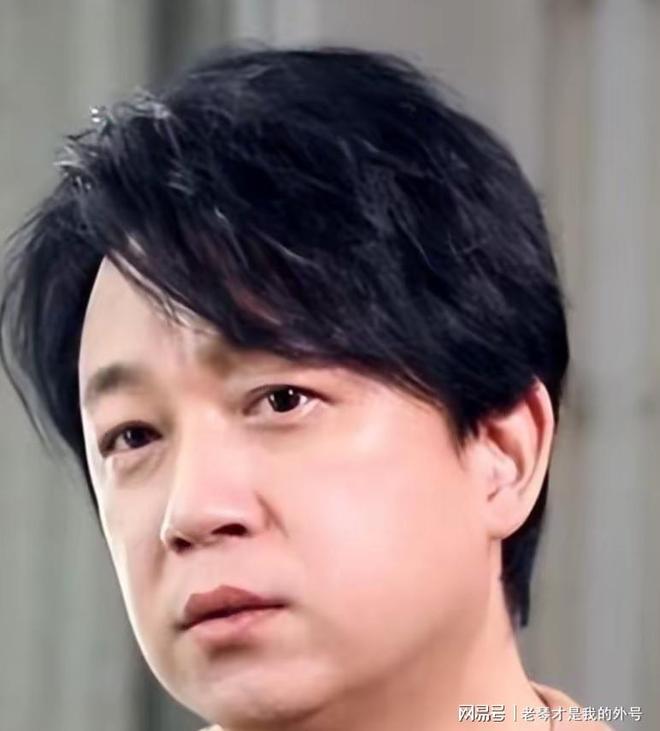 51岁潘粤明低调恋爱：中年相信爱情，不是傻而是活明白了