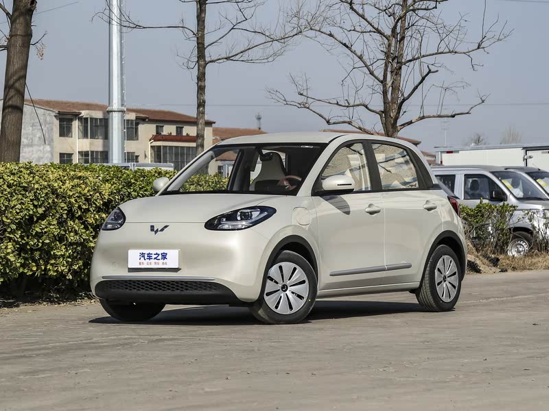 2025年女生适合开的新能源车有哪些颜值与实力并存的推荐?