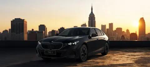 不到30万，宝马5系/i5上市，能否逆转销量反差