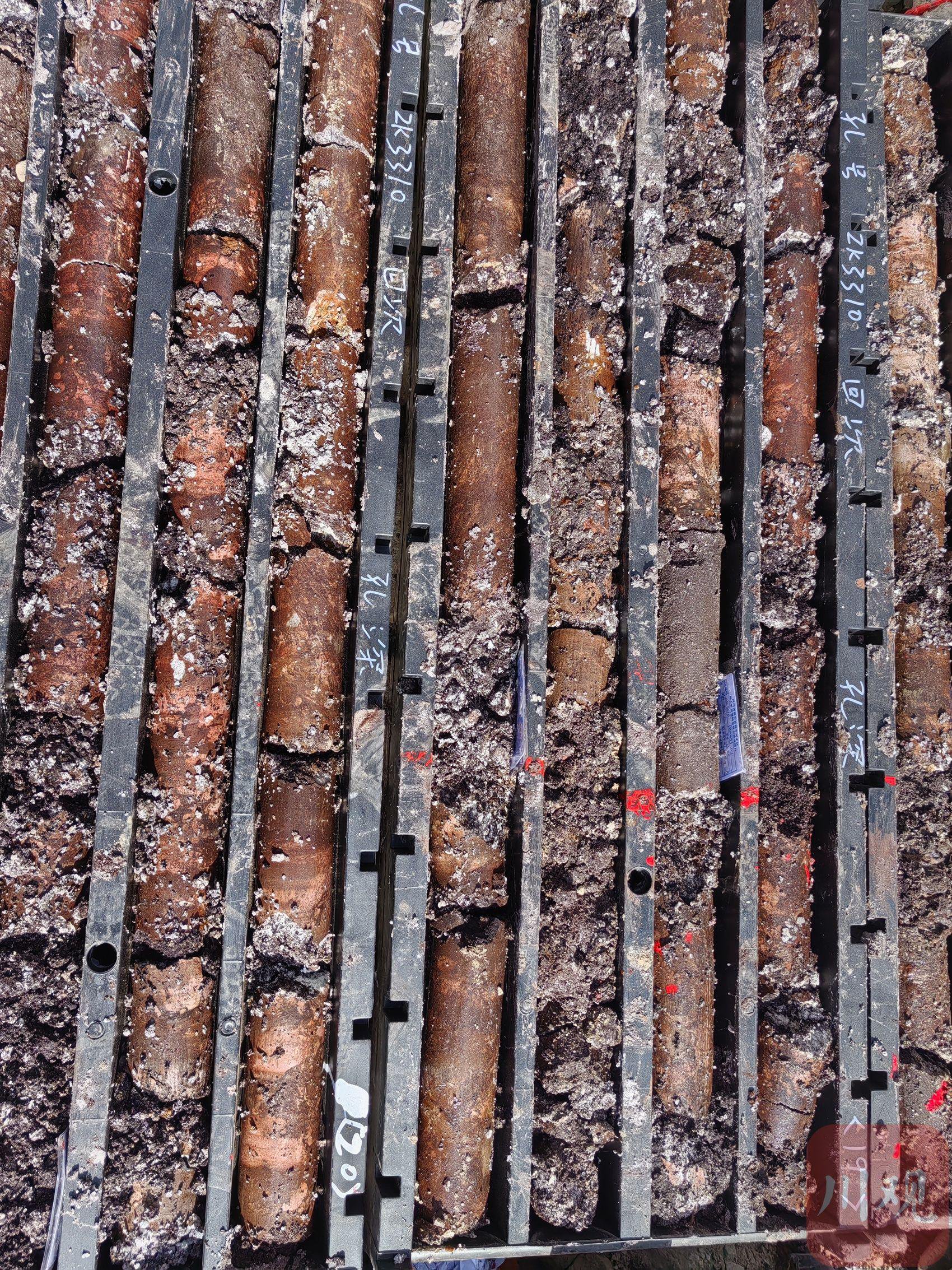 牦牛坪稀土矿岩芯。（资料图片）