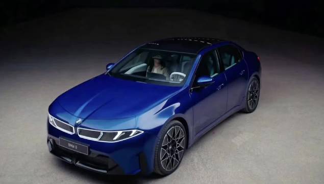 BMW新世代i3发布，800V快充10分钟补能300公里