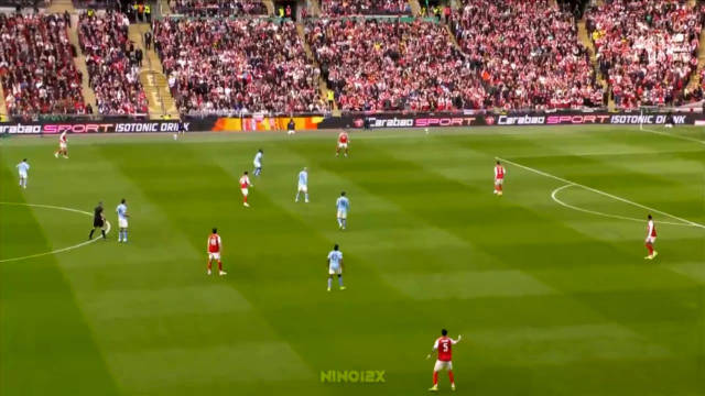 曼城四将联防锁死阿森纳传球路线，2比0夺联赛杯冠军