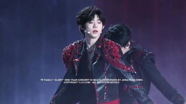 陈奕恒《美杜莎》4K双机位直拍展现高张力舞台表演