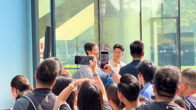 又看到真的雷总了