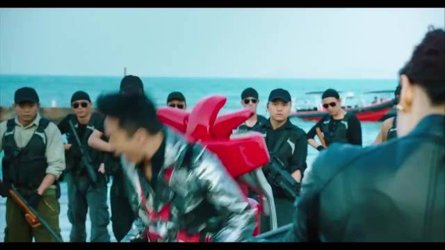 邓超为了救美人鱼，竟被一箭射中屁股，实在是惨！