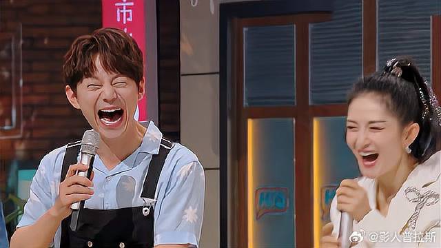 何炅谢娜同跳舞蹈，不料娜姐一句话，何老师立马笑喷！