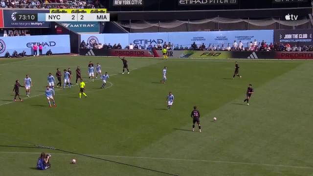 74分钟，米凯尔头球破门！ 来自艾伦的长吊禁区助攻！ 反超比分！ 2:3！