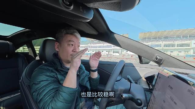 广汽丰田最新旗舰电车，铂智7动态试驾来啦!