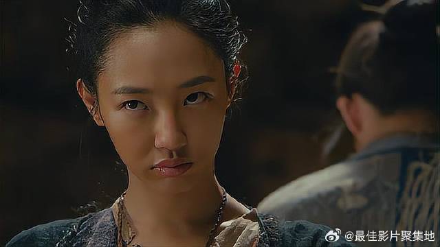 小妖王发烧没吃的 井柏然想要喂奶，不料竟是吃血的！