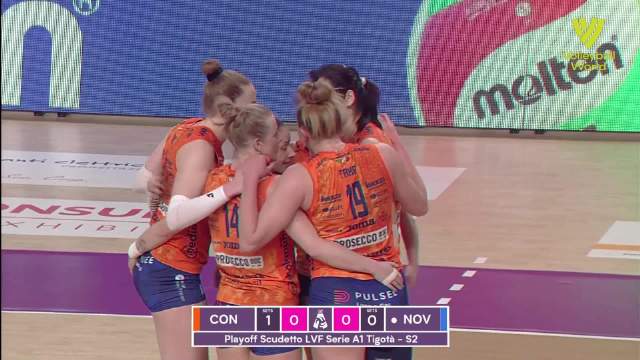 得分女王@女排朱婷ZT 后排进攻终结长回合拉锯