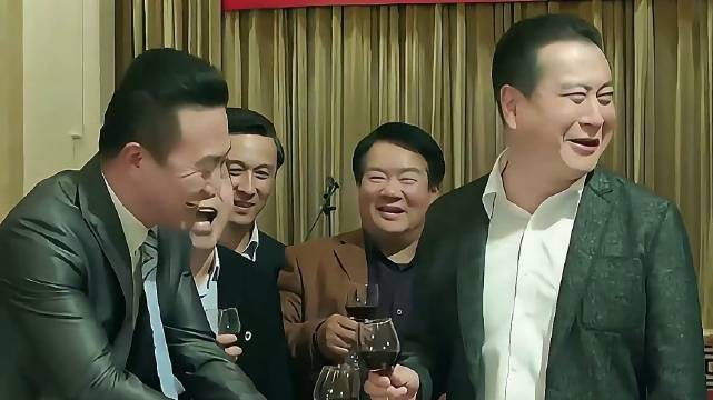 丁义珍美国端盘子背后存疑，贪腐白手套为何能活命