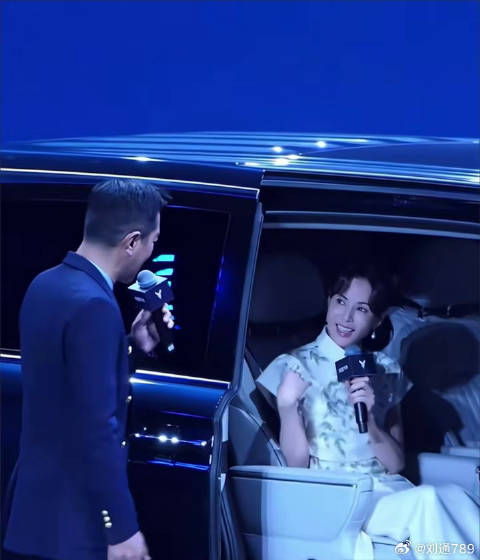 古天乐李若彤29年后再同框，神雕侠侣引回忆