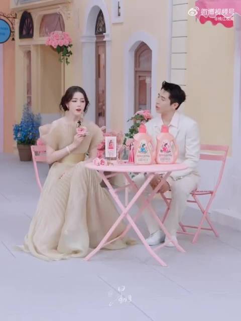 迪丽热巴回应出演白日提灯：“她不会因为自己的强大忽略别人的需求”