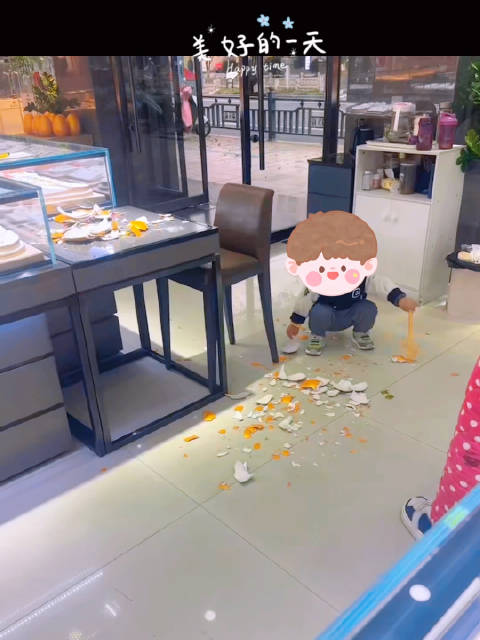 明牌珠宝平湖店邀刘涛代言砸金蛋活动