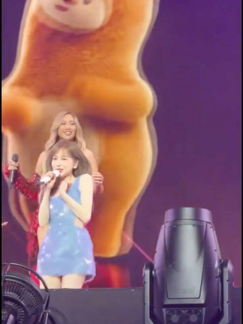 网友说王心凌和Alin是甜妹和校霸哈哈哈哈哈哈哈