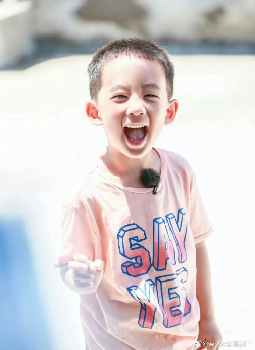 从《爸爸去哪儿》到现在，Jasper的成长变化有哪些具体体现？