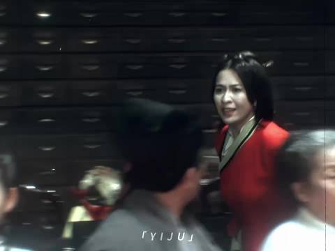 “你有一双会说话的眼睛”