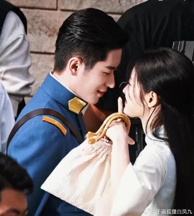 为什么观众会觉得丞磊和徐若晗的杀青视频氛围感像真情侣？