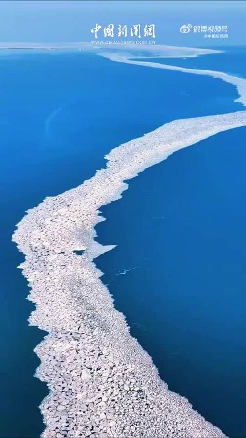 青海湖冰封消融现银色长龙，成毅邀你共赏春日盛景