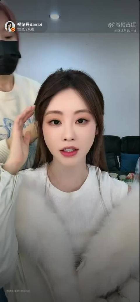 祝绪丹准备进组啦！认真试造型、聊剧本，这种踏实搞事业的状态真的好圈粉！