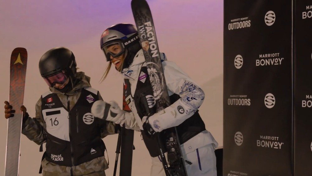 谷爱凌雪盟官方比赛日高光视频曝光新镜头