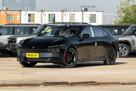 预算15万左右买轿跑，这两款车让年轻人不用再做选择题