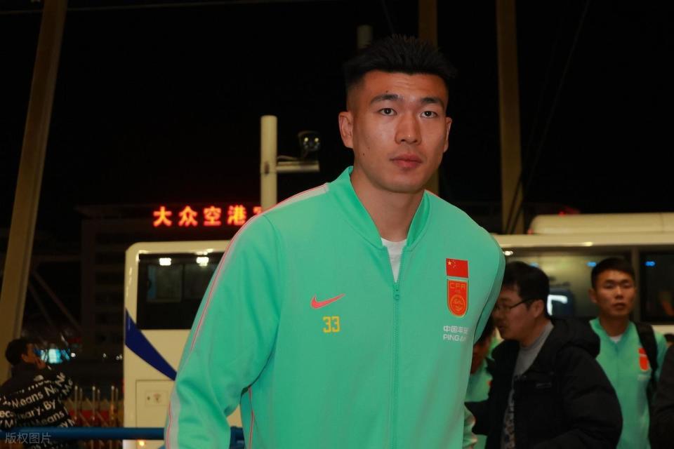 错怪邵佳一了！马镇入选国足与范志毅无关，记者称签证是核心原因