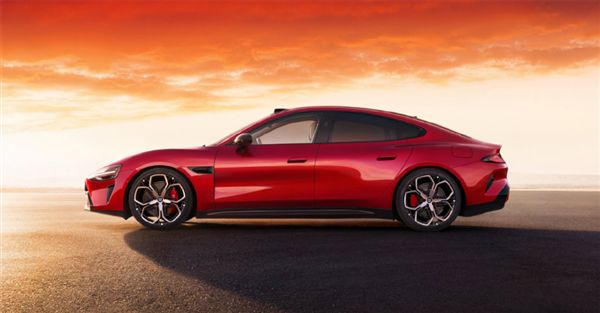 新一代SU7首发！小米揭秘蛟龙底盘：软硬深度融合 湿滑路更稳了