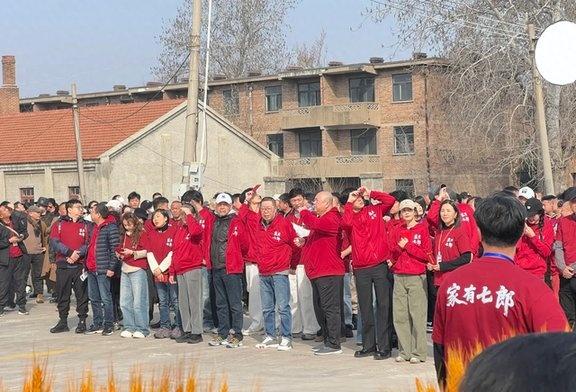 家有七郎开机井柏然肿，高圆圆骨相绝，陈宝国胡子拉碴接地气