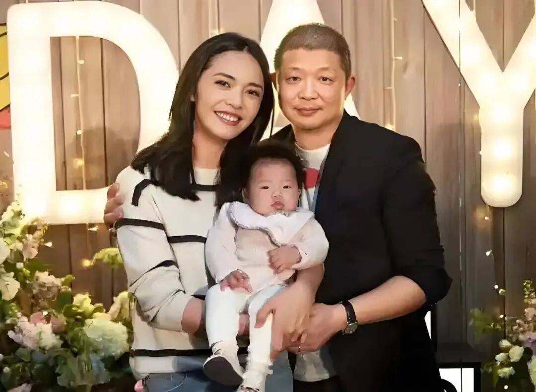 姚晨曹郁离婚,一合资公司24年已注销,但仍有商业关联,姚晨称多年前已离婚考虑孩子年幼未公布