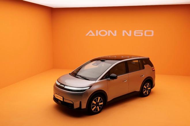 埃安 N60开箱：全系标配激光雷达/零重力座椅/五连杆，12万起卷翻