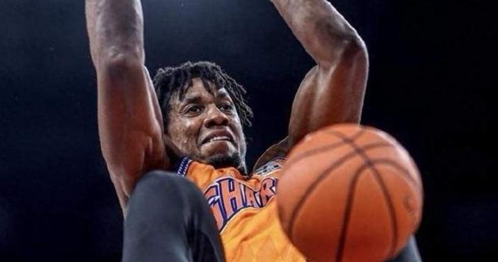 重返联盟第一！上海三杀广东豪取10连胜 白边14+25+4帽张镇麟14分