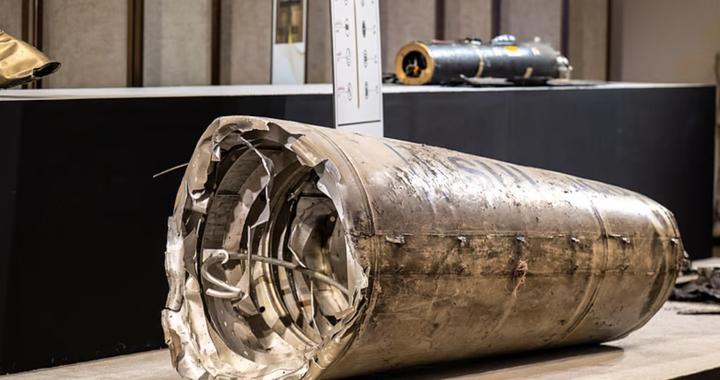 导弹残骸坠落阿布扎比，一名印度公民受轻伤