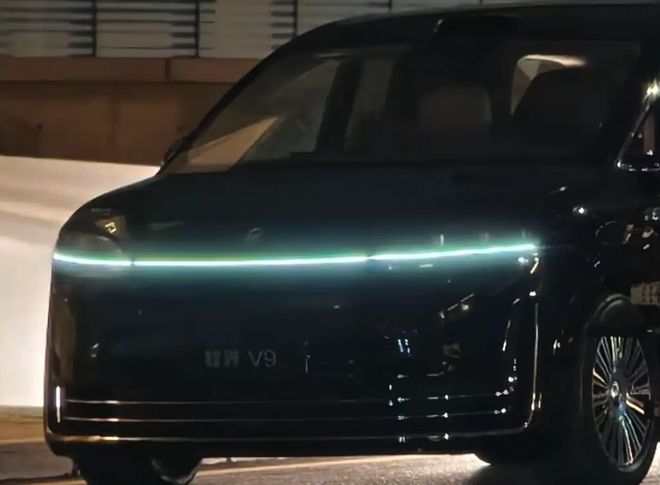 智界V9实车曝光，价值“半百万”的移动的家2026年上市
