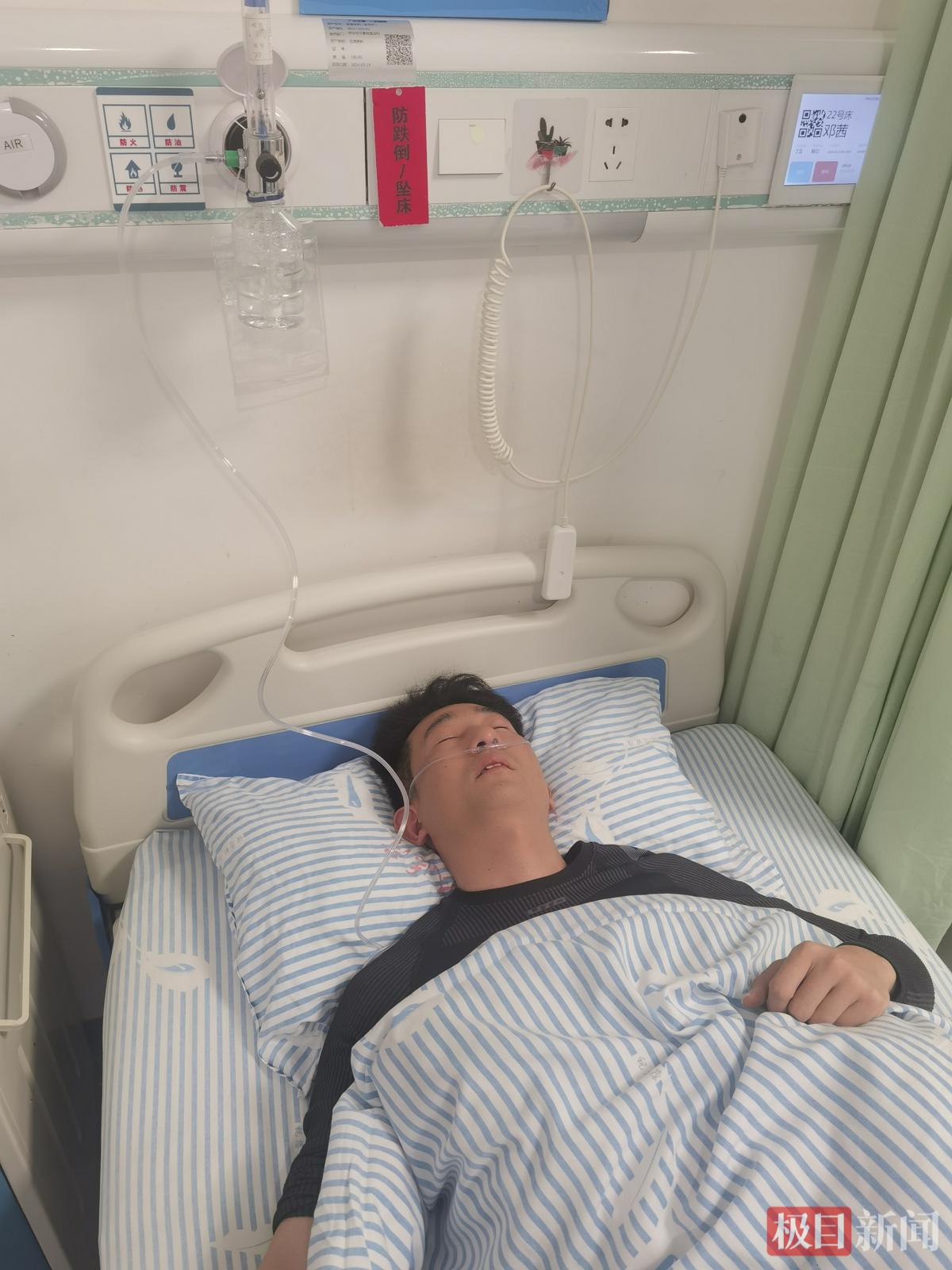 起火居民楼中救出多人，湖北三名退役军人火海逆行！