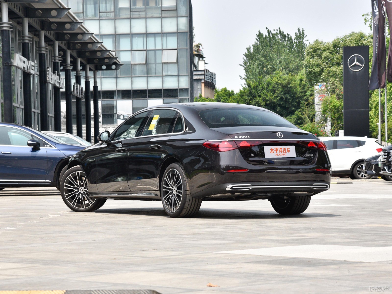 奔驰E300L前保险杠副厂件价格参考